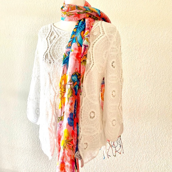 Violet Del Mar Floral Linen Scarf Wrap NWOT - Picture 3 of 10